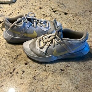 Girls Nike basketball shoes size 4